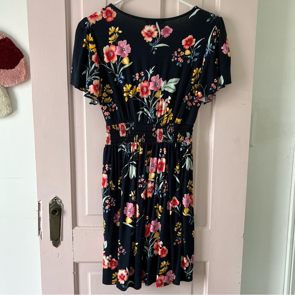 🆕 Forever 21 Floral Navy Dress (NWOT) - Picture 2 of 5